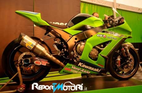 kawasaki-zx10r-2011