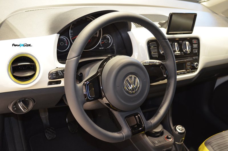 volkswagen-up-3.jpg