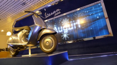 Piaggio Vespa 946