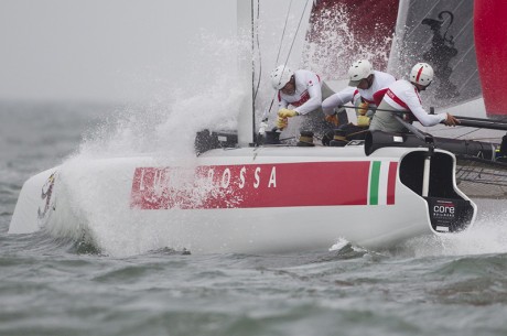 Catamarano AC 72 Luna Rossa