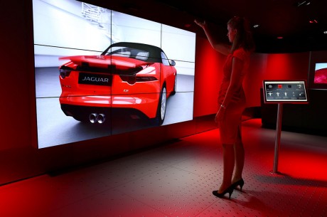 Virtual Experience Jaguar Land Rover