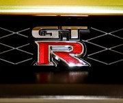 Nissan GT-R Bolt Gold