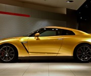 Nissan GT-R Bolt Gold