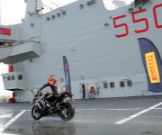 Max Biaggi prova le nuove Pirelli Angel GT