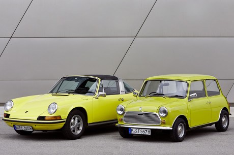Mini vs Porsche 911