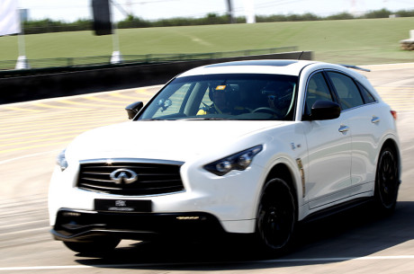 Infiniti FX Vettel Edition