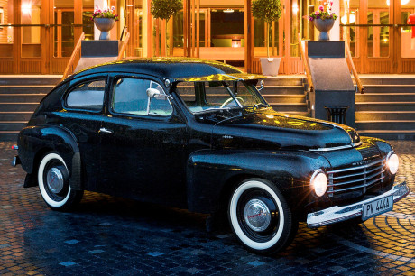 Volvo PV444
