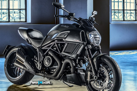 Ducati Diavel Carbon 2016