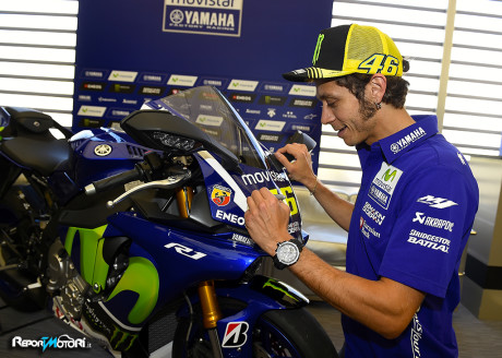 YAMAHA YZF-R1 2015 MOVISTAR YAMAHA MOTOGP REPLICA VR46