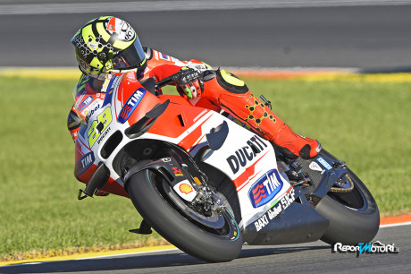 Andrea Iannone - Valencia 2015