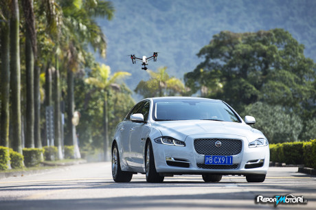 Jaguar XJ vs Drone