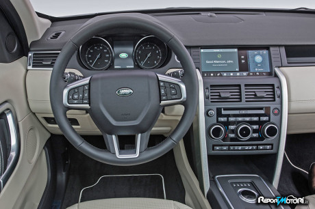 Land Rover Discovery app Tile 