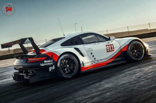 Nuova Porsche 911 RSR