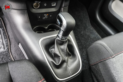 citroen,citroen c3,c3 eat6,citroen c3 eat6 puretech