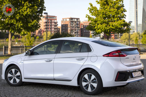 hyundai,hyundai ioniq,hyudai ionic plg-in hybrid,plug-in-hybrid