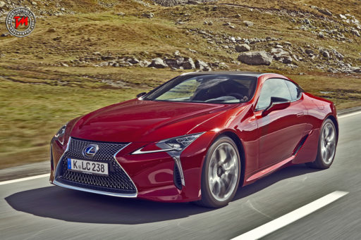 Nuova Lexus LC