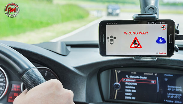 wrong-way driver warning di Bosch