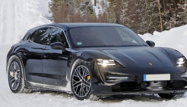 Porsche Taycan Cross Turismo