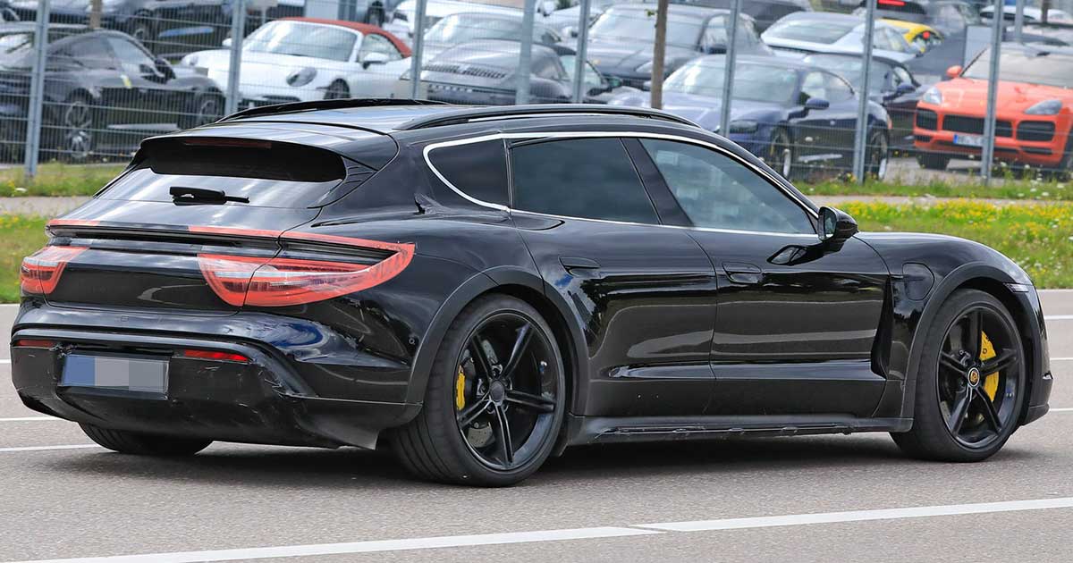 Porsche taycan cross