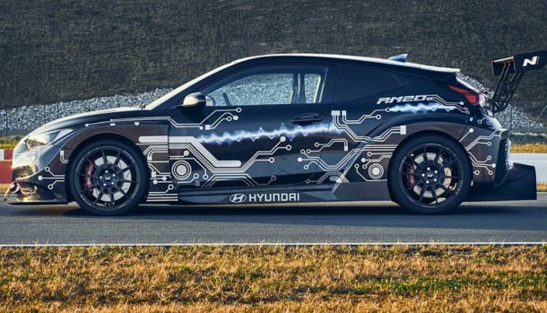 Hyundai RM20e Racing Midship