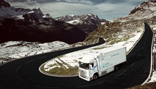 Hyundai Xcient Fuel Cell