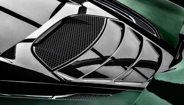 McLaren 720S British Racing Green