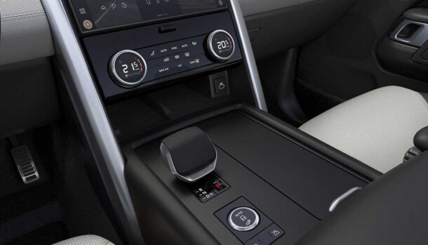 Land Rover Discovery 2021