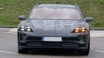 Nuova Porsche Taycan Cross Turismo