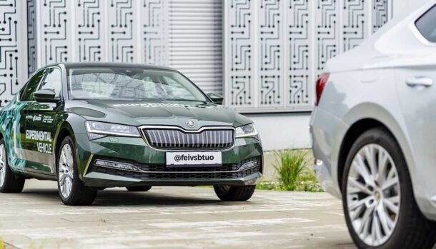 Skoda Superb iV - Follow the Vehicle