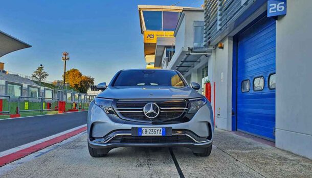 Mercedes EQ Emotion