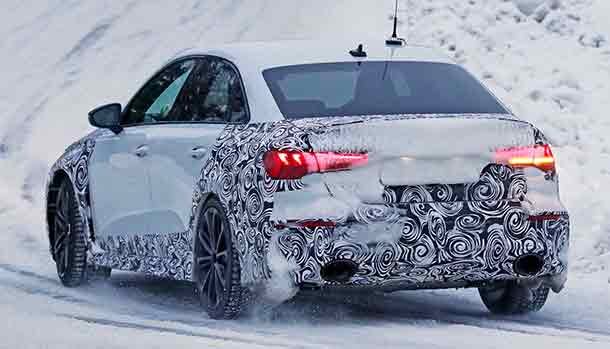 Audi RS3 2022 - Foto spia