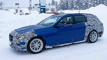 Mercedes Classe C Wagon 2022 - Foto Spia