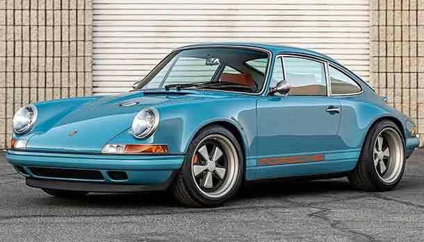 Porsche 911 by Singer
