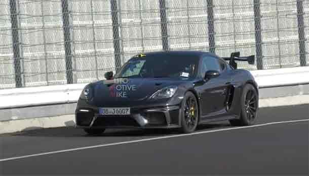 Porsche 718 Cayman GT4 RS 2022