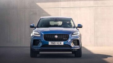 Jaguar E-Pace R-Dynamic Black Edition