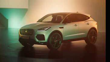 Jaguar E-Pace P300e e Baracuta