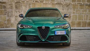 Alfa Romeo Giulia Quadrifoglio 100° Anniversario