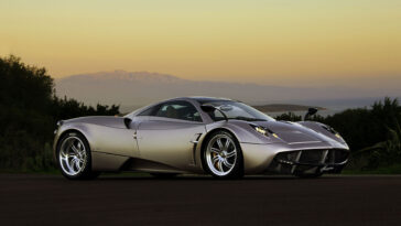 Pagani Huayra Coupé