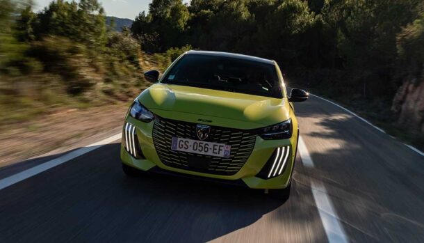 Nuova Peugeot 208