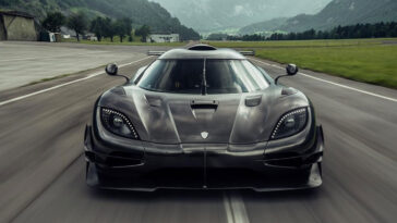 Koeningsegg Jesko Attack