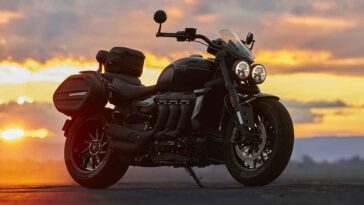 Triumph Rocket 3 Storm