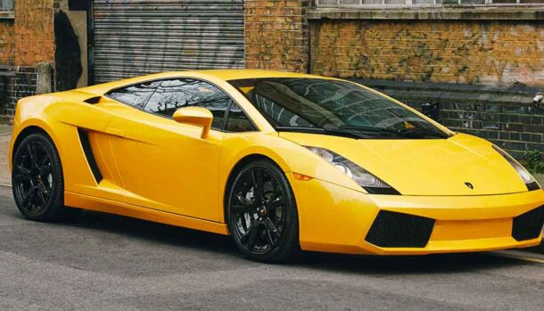 Lamborghini: la storia del V10 e dei White Stripes