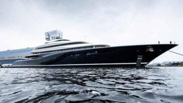 Feadship Project 821