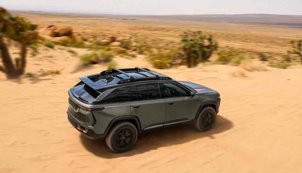 Jeep Wagoneer S Trailhawk