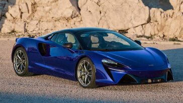 McLaren Artura Spider
