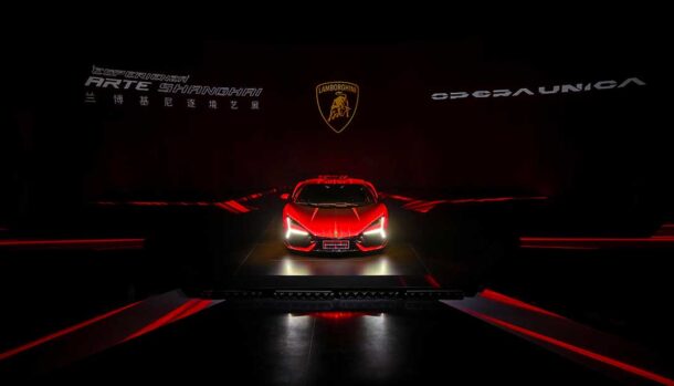 Lamborghini presenta Revuelto Opera Unica a Shanghai