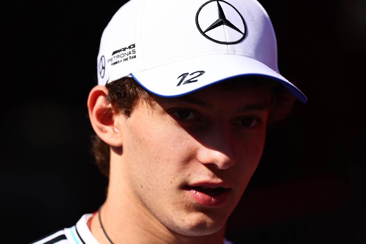 Kimi Antonelli con il cappellino Mercedes