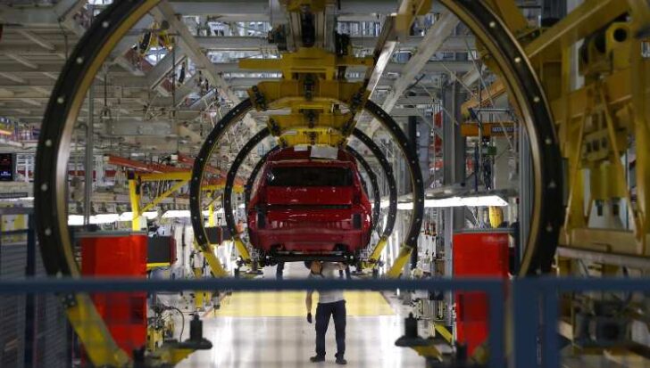 L'interno di una fabbrica Stellantis