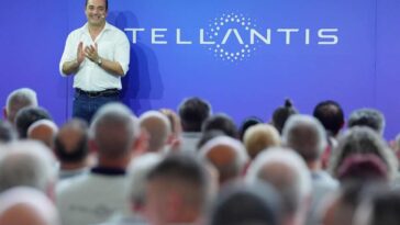 Stellantis molla la strada di Tesla