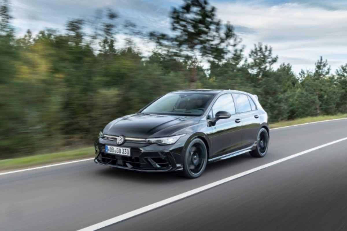 Volkswagen Golf R modello speciale